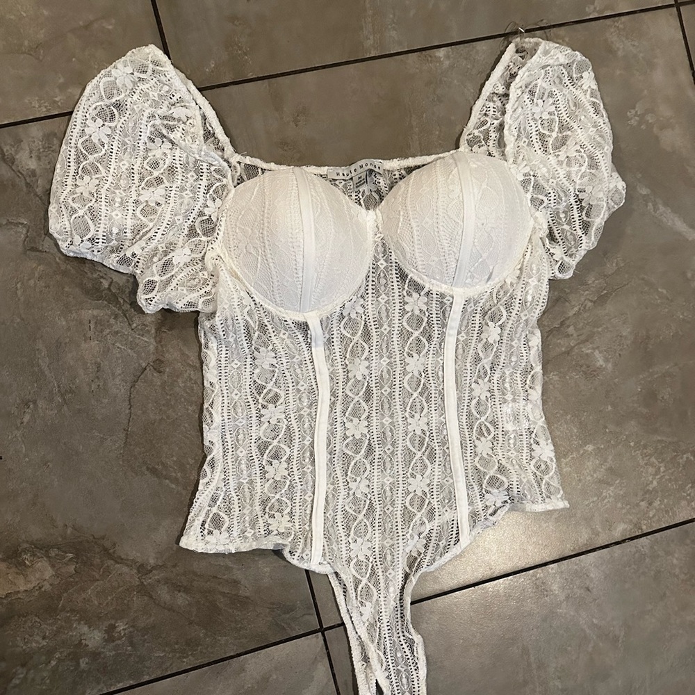 White lace shirt M